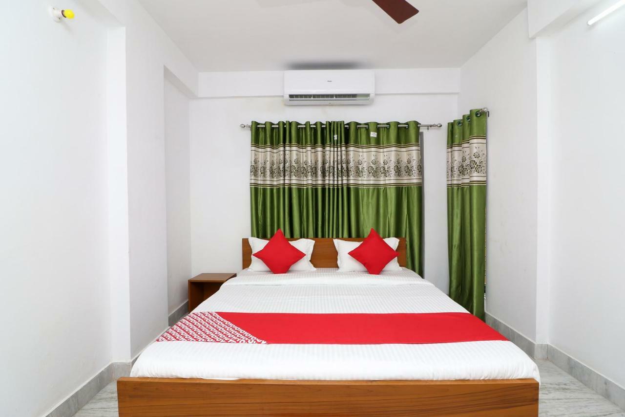OYO 30269 Amar Raj Inn Calcuta Exterior foto